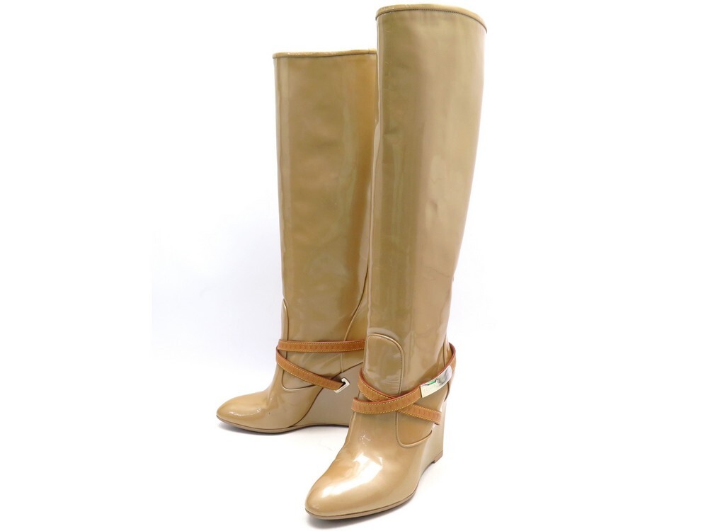 zoomable